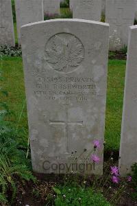 Etaples Military Cemetery - Rushworth, C H